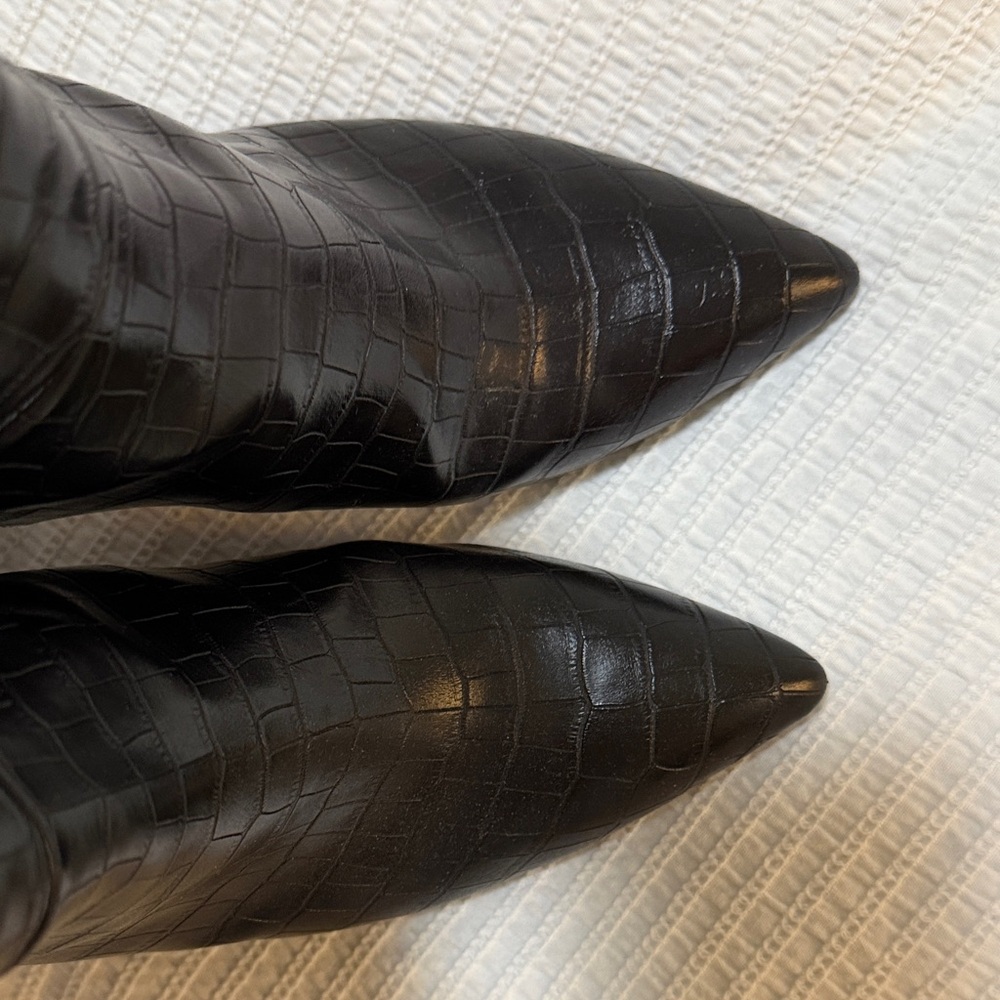 H&M Black Croc-Patterned Heeled Boots - Picture 6 of 6